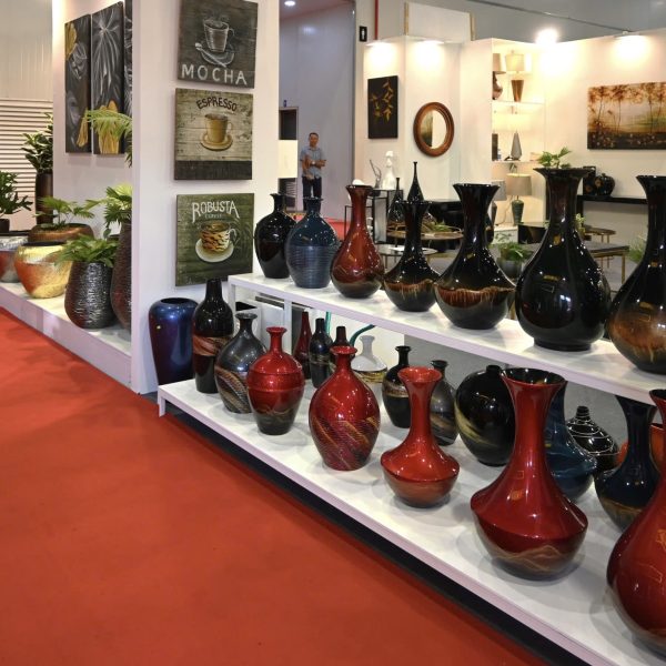 Bình hoa sơn lacquer